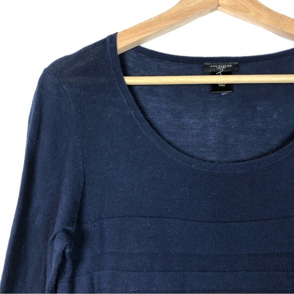 Ann Taylor Navy Blue Hidden Stripe Knit Long Sleeve Top S - Picture 3 of 3